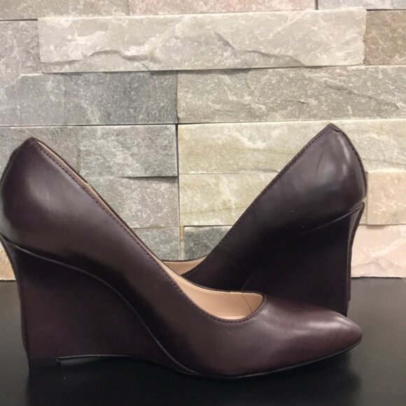 CLARKS 'Azizi Isis' Leather Wedge Pump - Picture 4 of 12